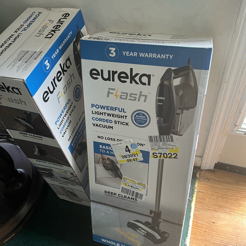 Vacuum - Picture 2 of 2